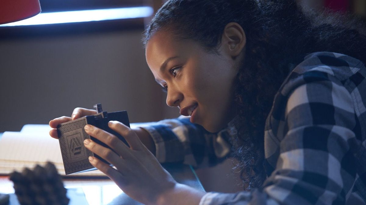 escape-room-2019-1200-1200-675-675-crop-000000