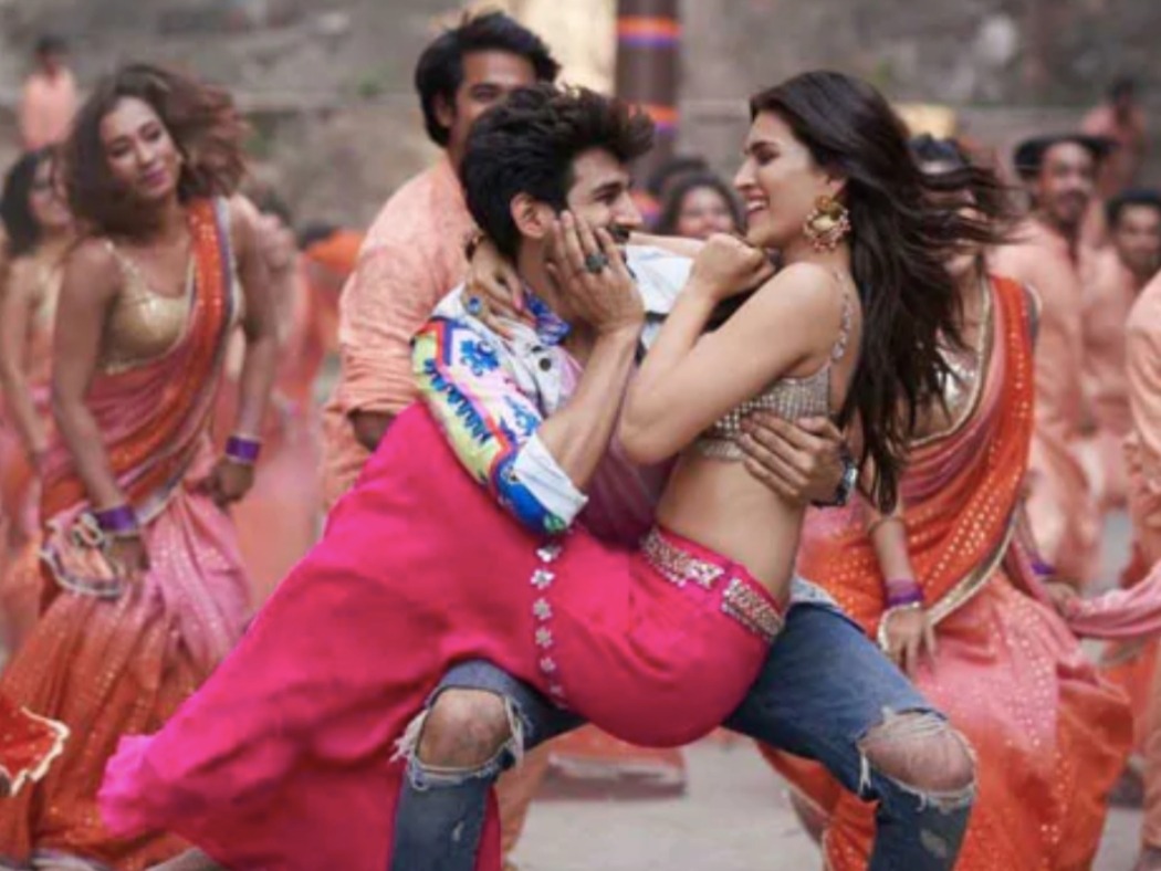 Twitter-Is-Abuzz-With-Praises-For-Luka-Chuppi-song-Poster-Lagwa-Do-1