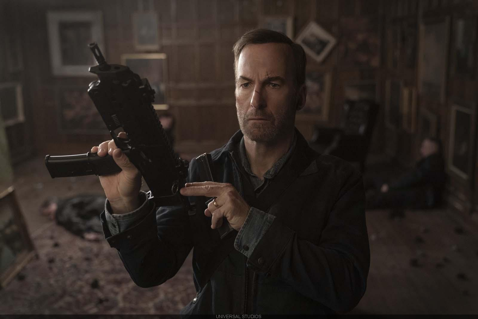 616560-nobody-avec-christopher-lloyd-la-bande-annonce