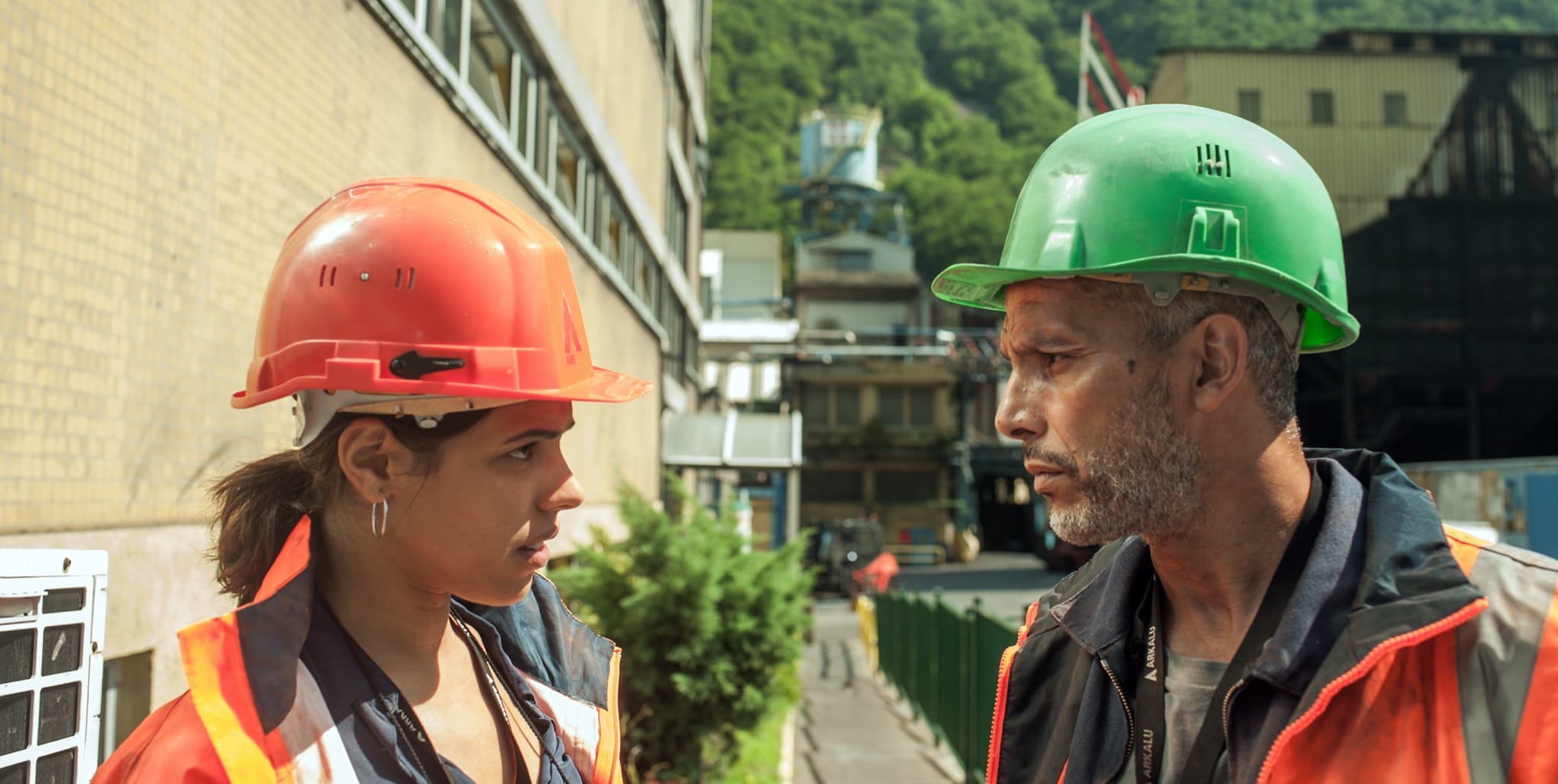 rouge-photo-2-c-les-films-velvet-les-films-du-fleuve