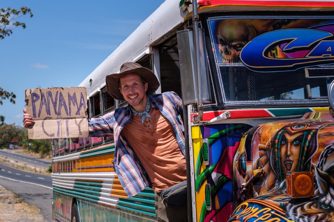 28051-171195poster1-scenejpg