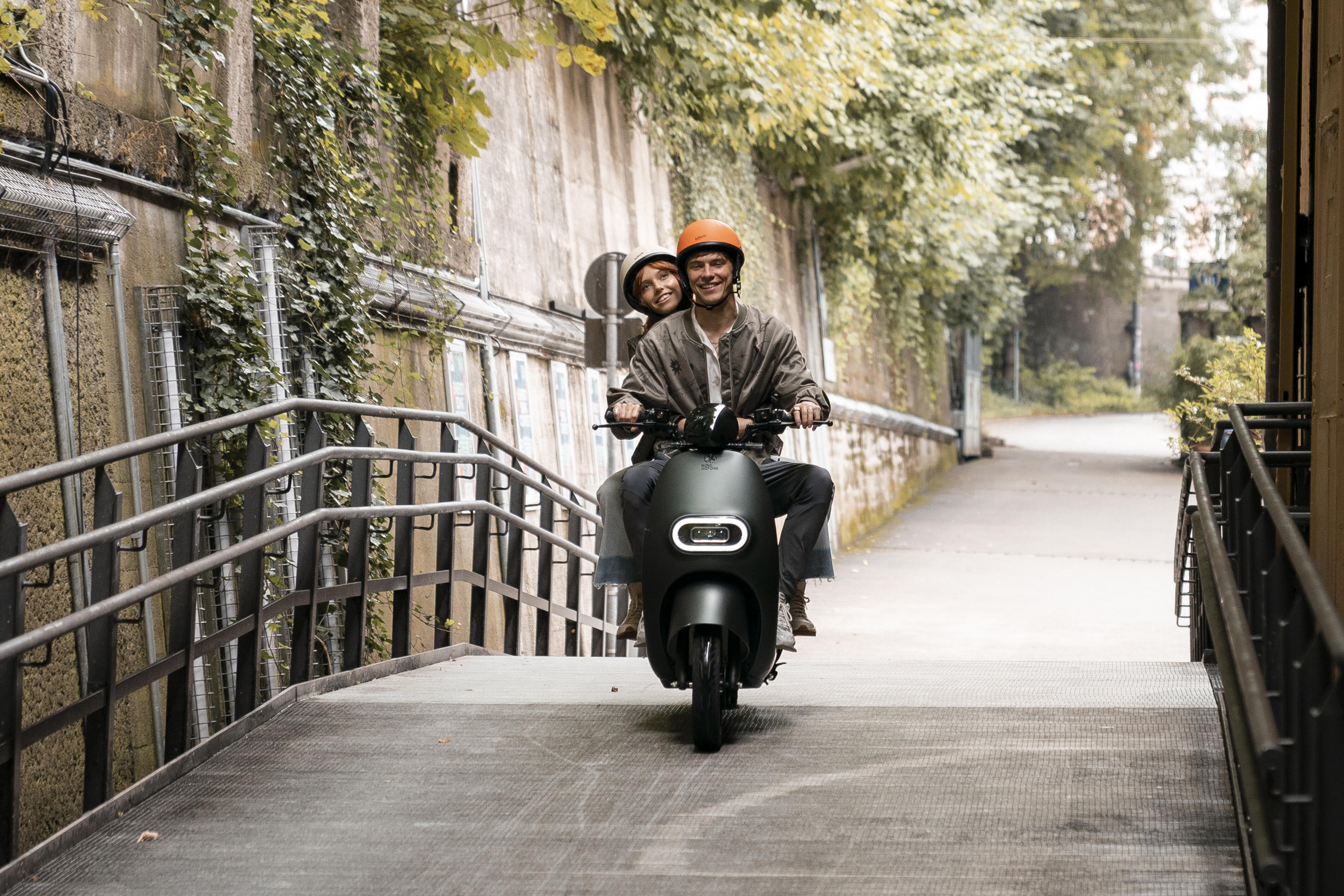 05_AllefuerElla_LinaLarissaStrahlGustavSchmidt_Bioskop_Foto_MarcReimann