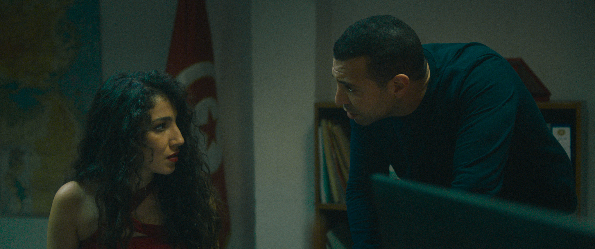 MV5BMDc2NDg5NjUtZWY1NS00MjY1LWFjOTItNmFjNTQ2ODA0MTY0XkEyXkFqcGc@._V1_