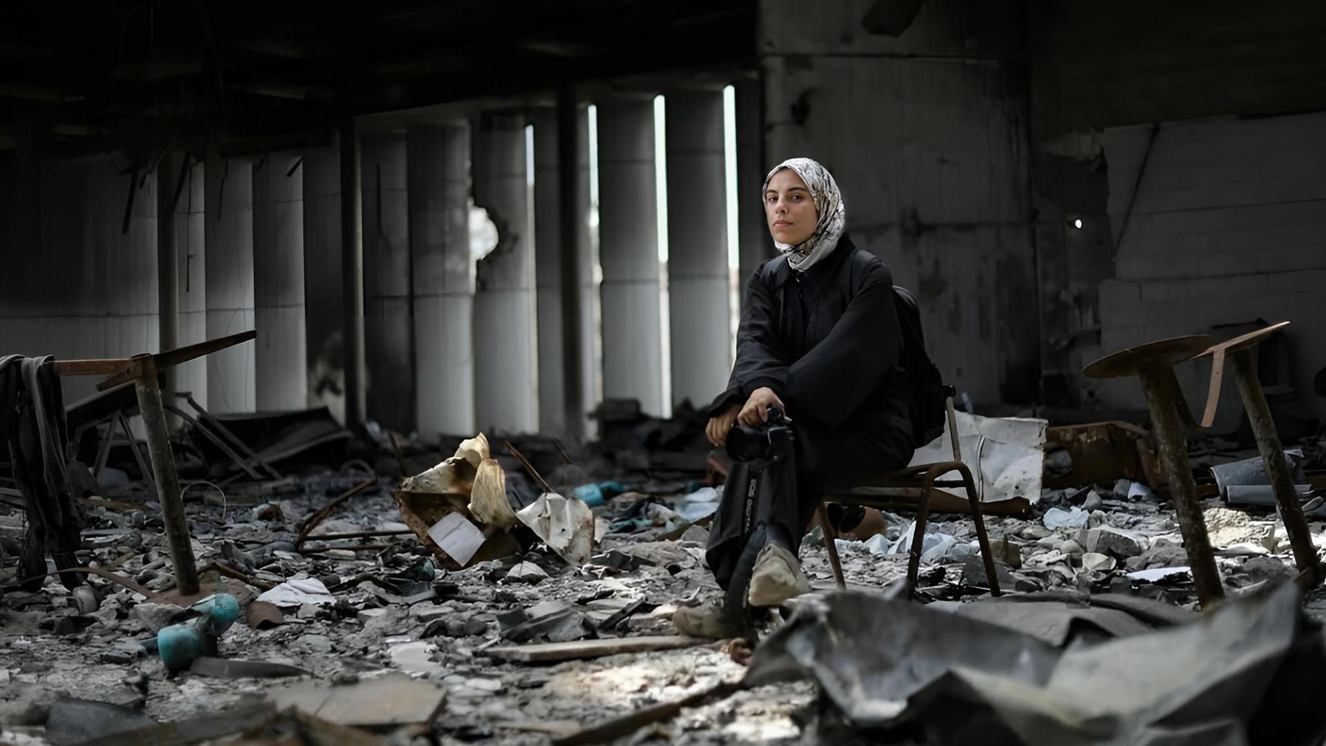 MV5BNTA5MDU1ZjQtM2I5NS00YzkwLWI1N2MtZGFkZDVmZjg3MmE4XkEyXkFqcGc@._V1_