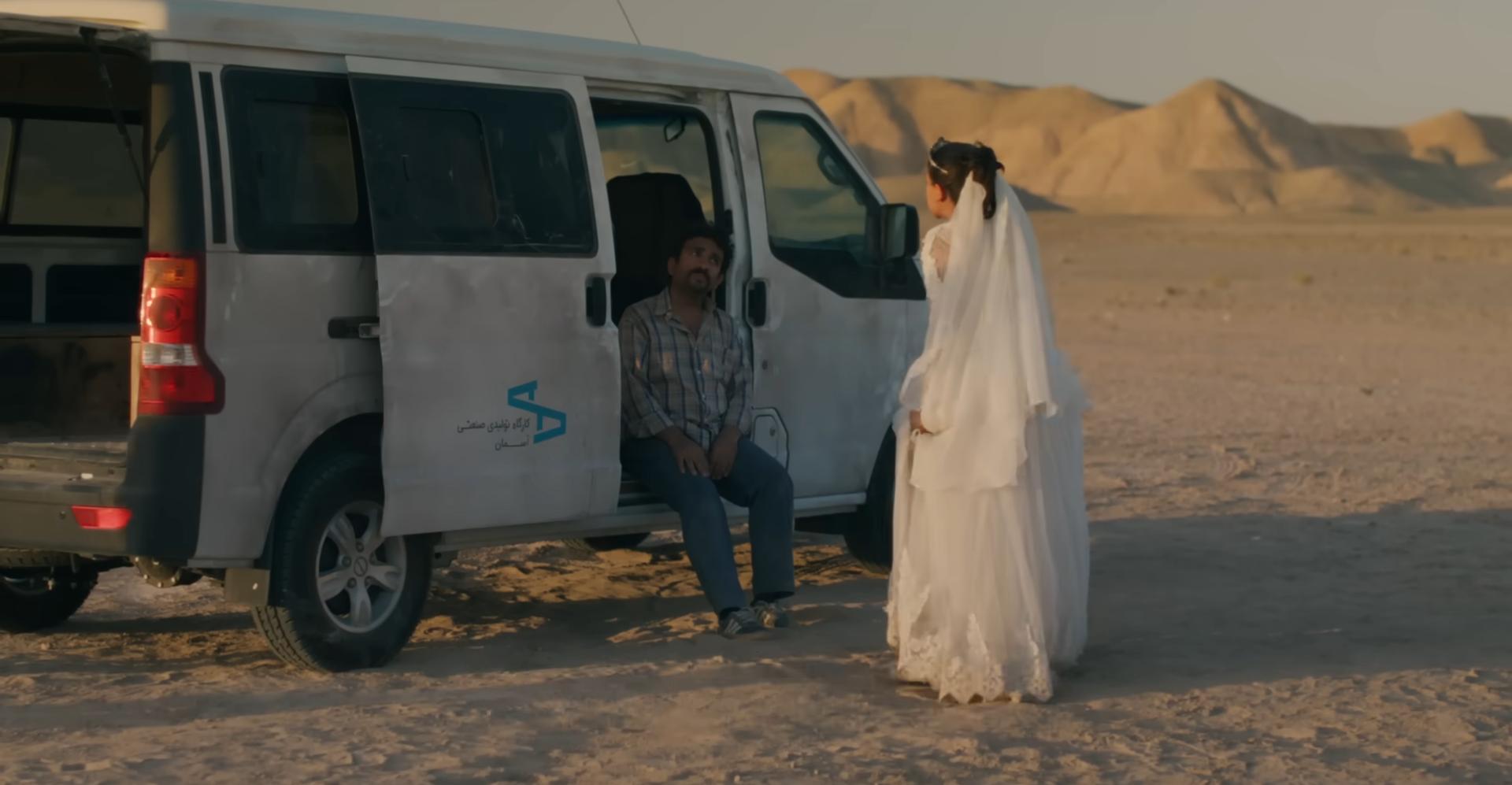 MV5BOTY2MDAwZGEtMjdiYy00ZmY4LTg3NjctOTg2NzhmYzRmMTU5XkEyXkFqcGc@._V1_